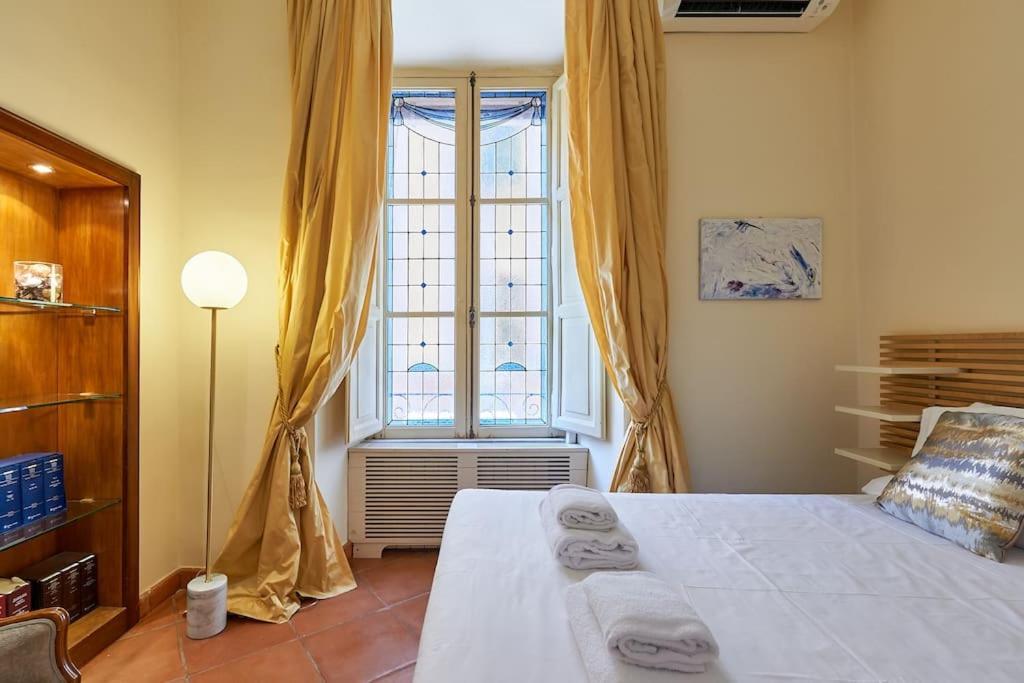 Irex - Cavour Private Apartment Рим Екстериор снимка