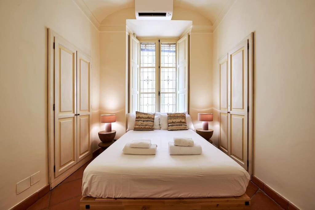 Irex - Cavour Private Apartment Рим Екстериор снимка